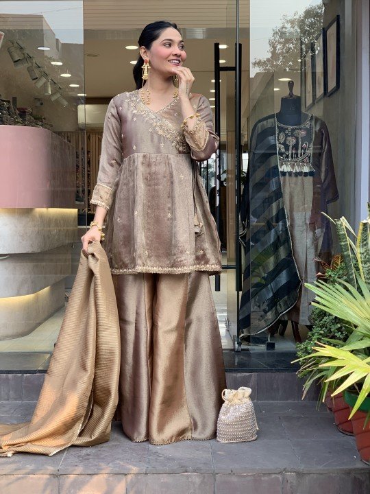 Premium celebrity viral dress