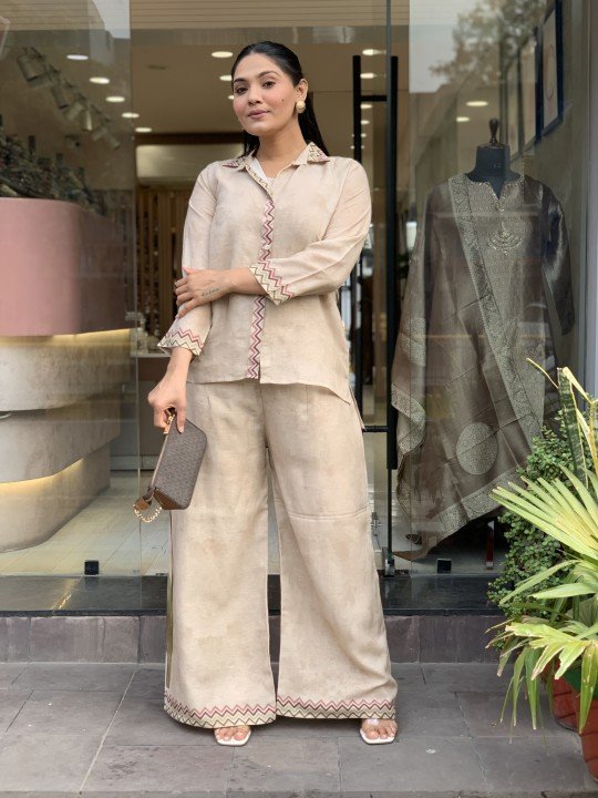 Floral linen cord set